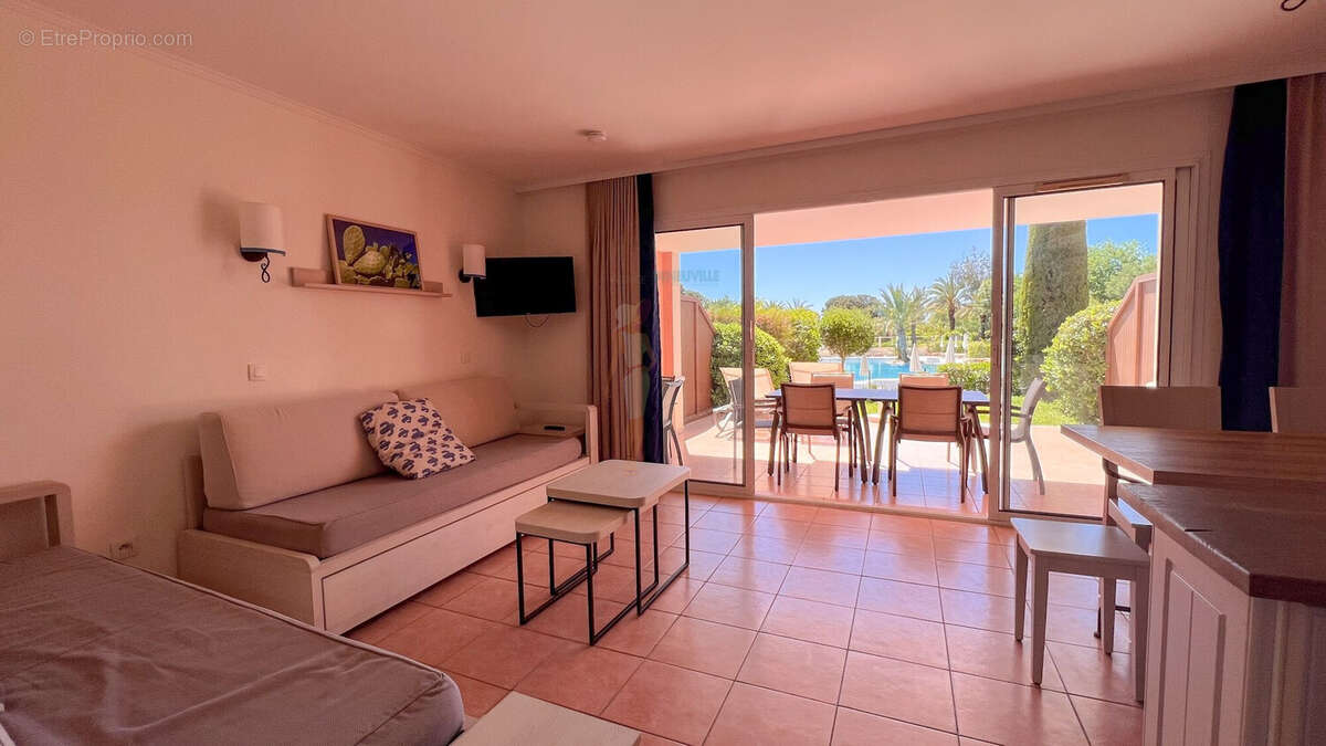 Appartement à LES ISSAMBRES