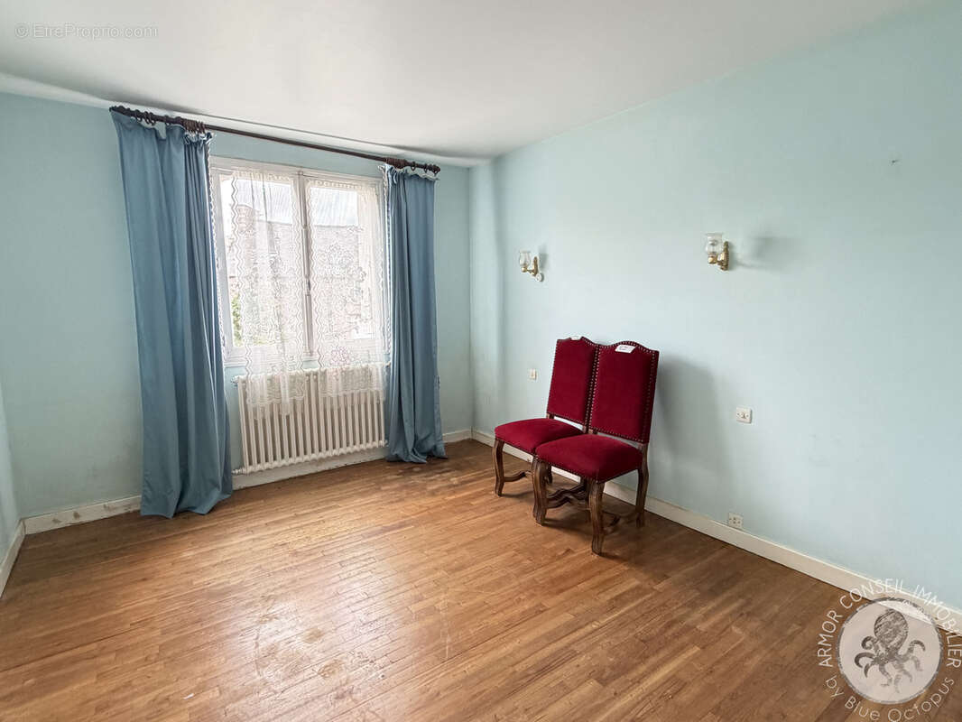 Maison à PLEVENON