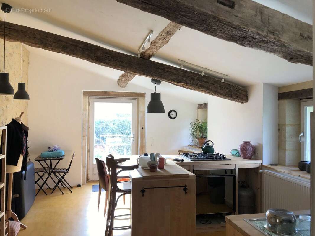 Maison à FALEYRAS