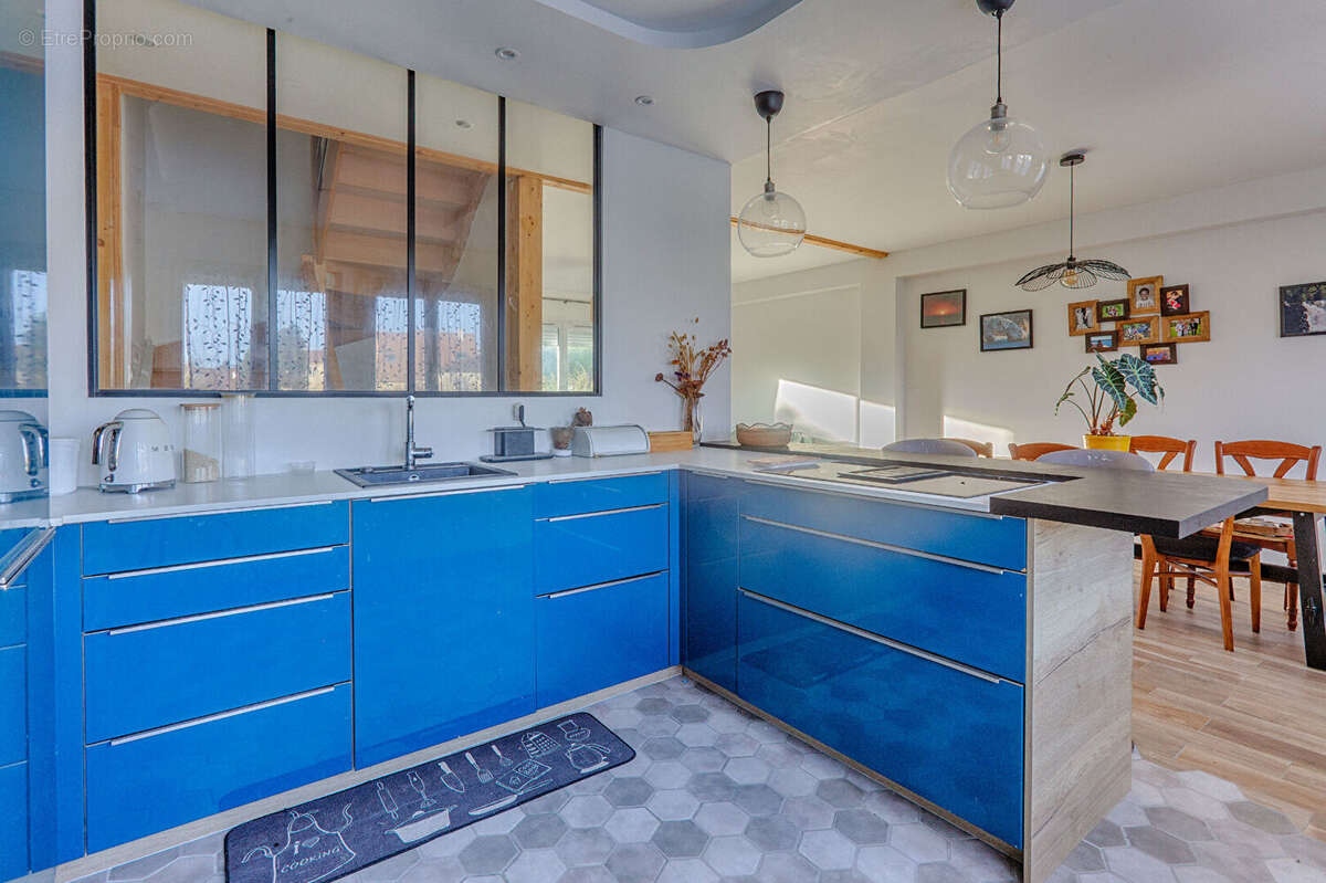 Maison à FONTENAY-LE-FLEURY