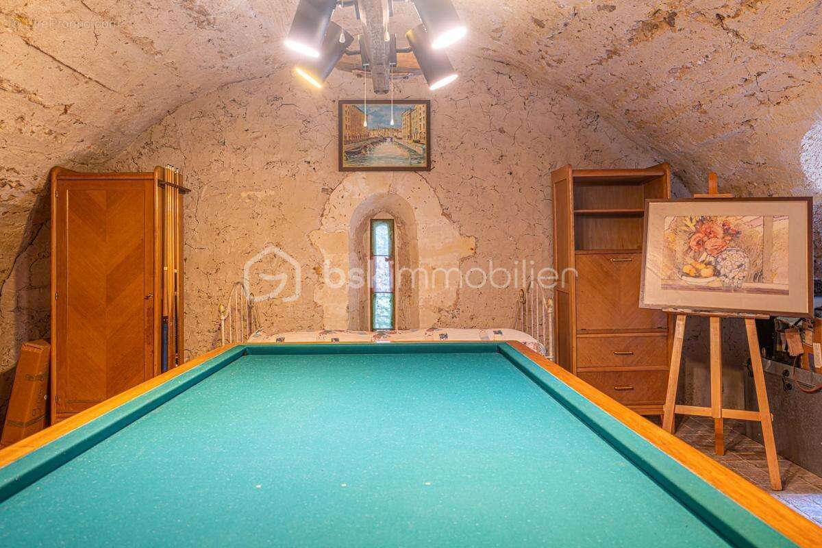 Maison à SAINT-VINCENT-DU-LOROUER