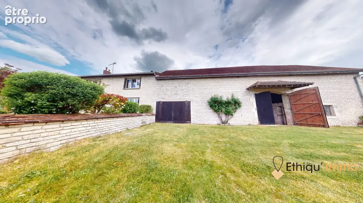 Maison 7 pièces 266 m² à vendre à Bar-Sur-Aube (10200) - photo 5