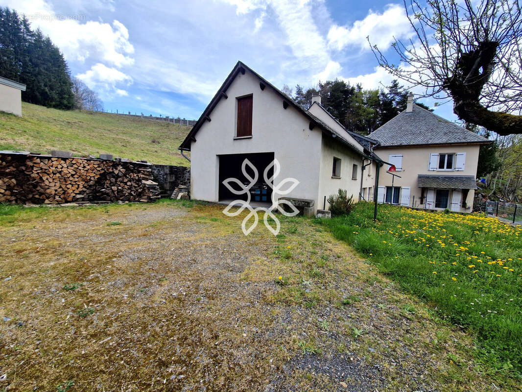 Maison à PEYRUSSE