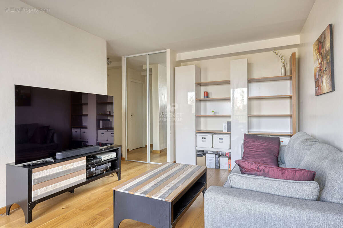 Appartement à NANTERRE