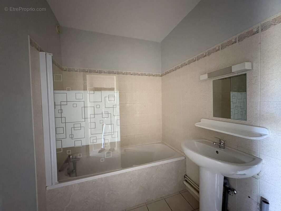Appartement à VAUGNERAY