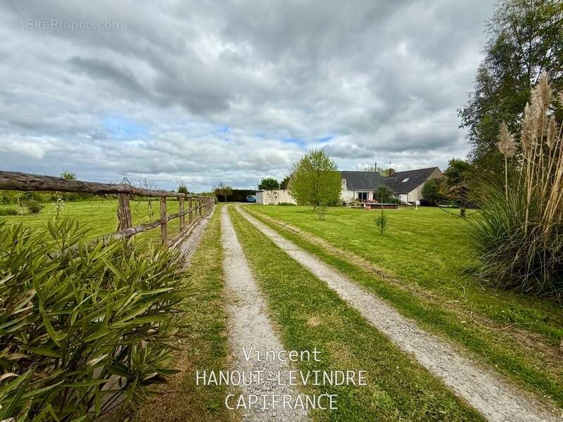 Maison à SOULAIRE-ET-BOURG