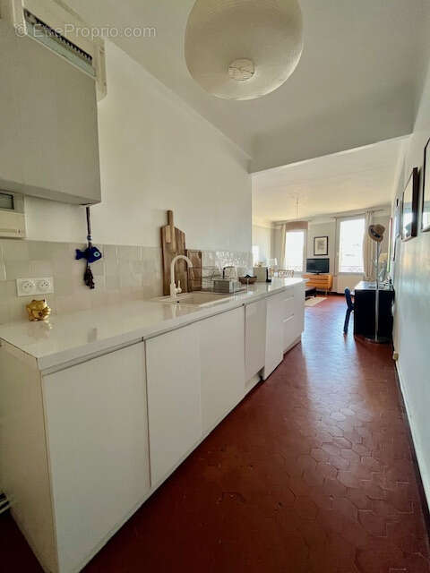 Appartement à MARSEILLE-2E