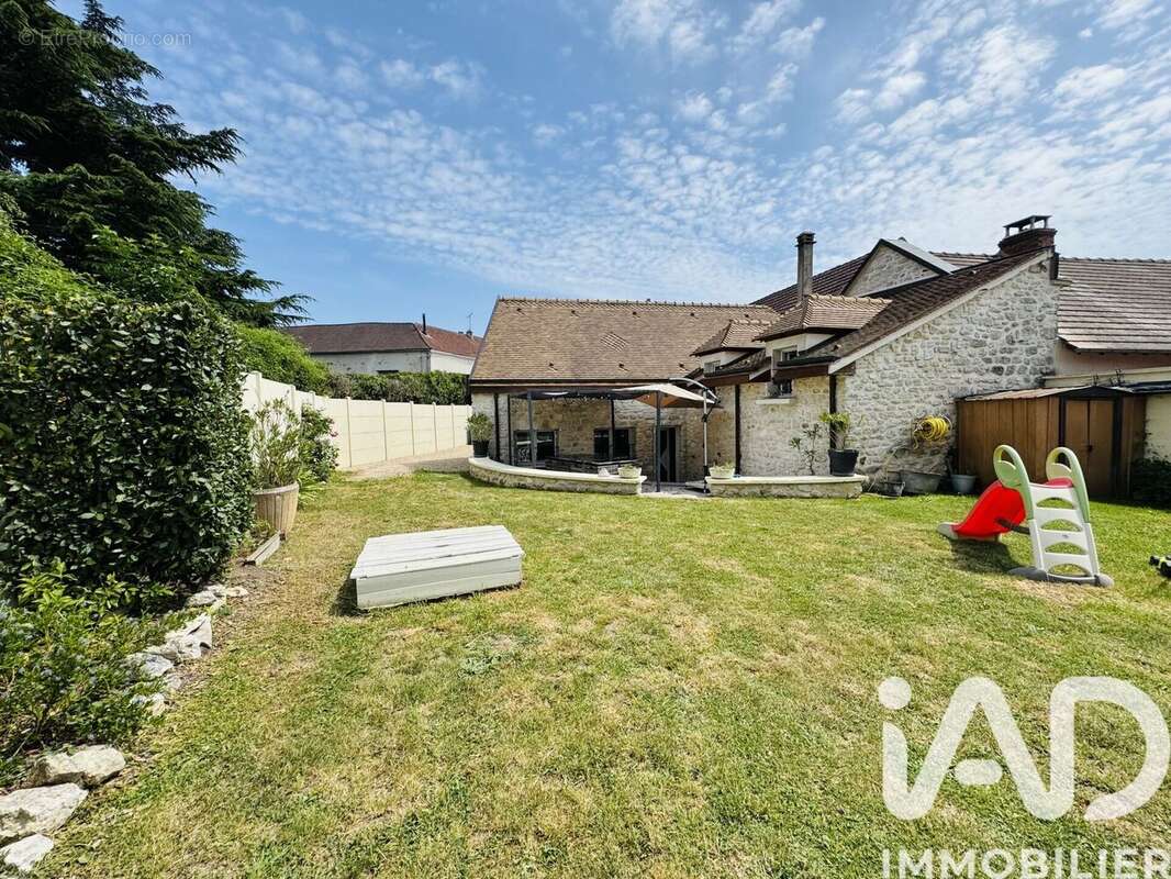 Photo 2 - Maison à BREUIL-BOIS-ROBERT