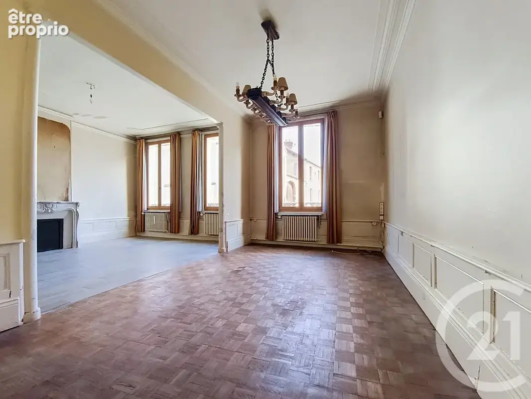 Maison 10 pièces 296 m² à vendre à Donnemarie-Dontilly (77520) - photo 3