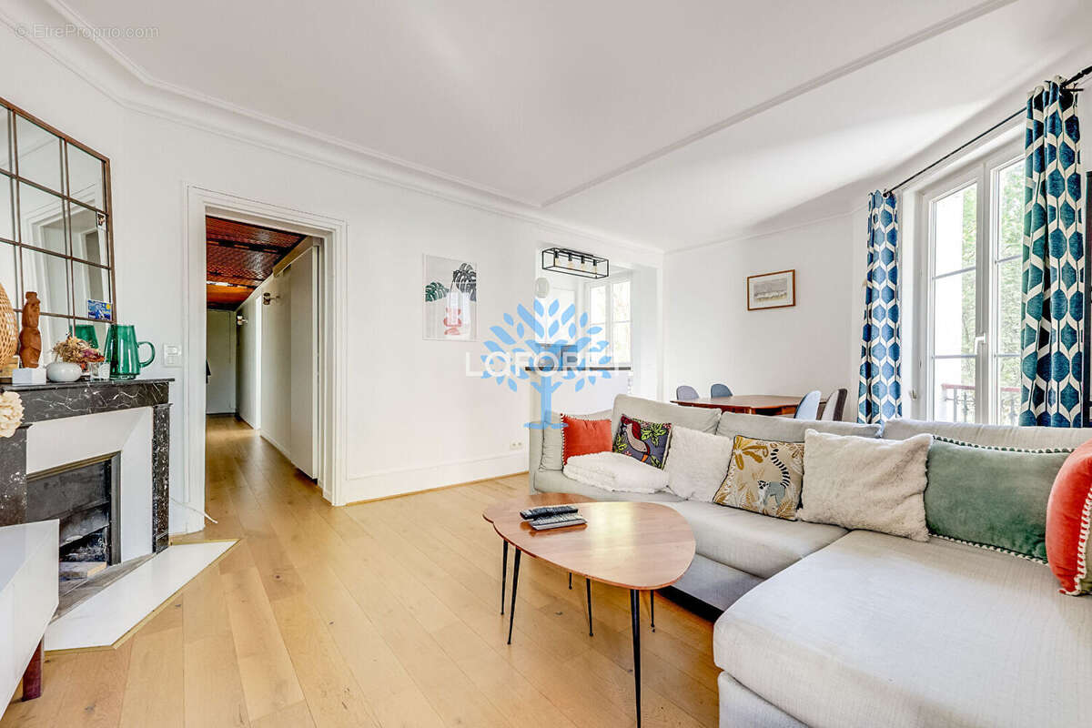 Appartement à PARIS-20E
