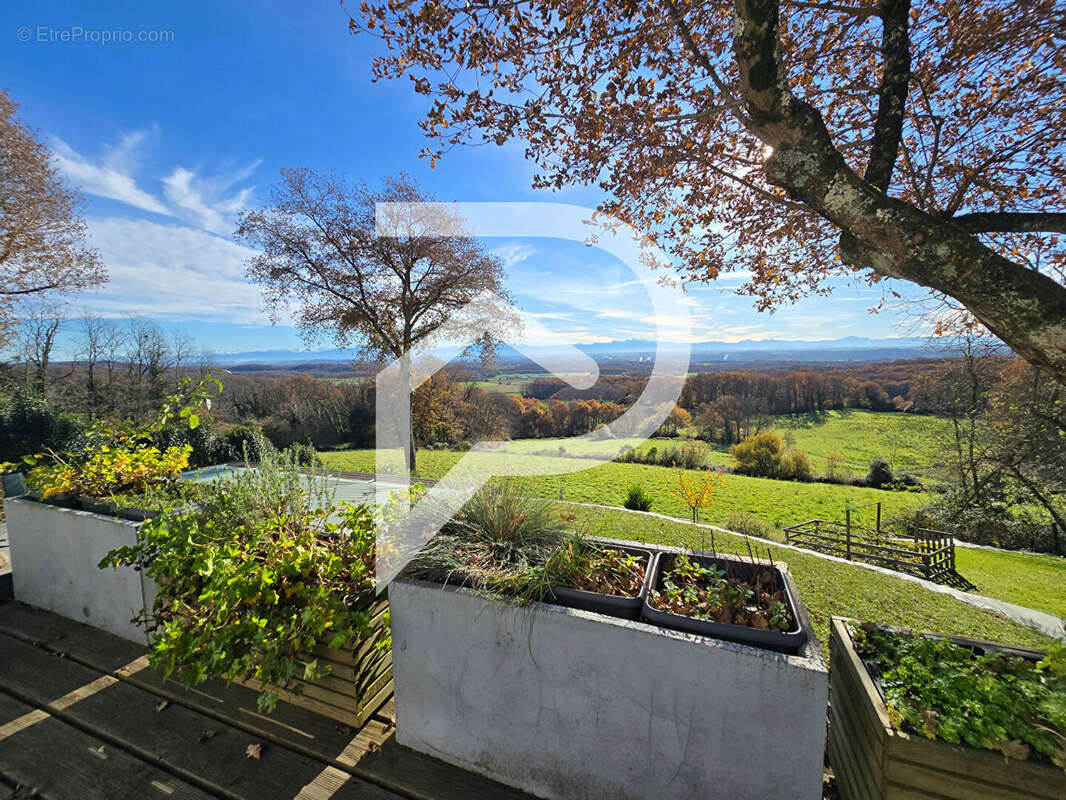 Maison à ARTHEZ-DE-BEARN