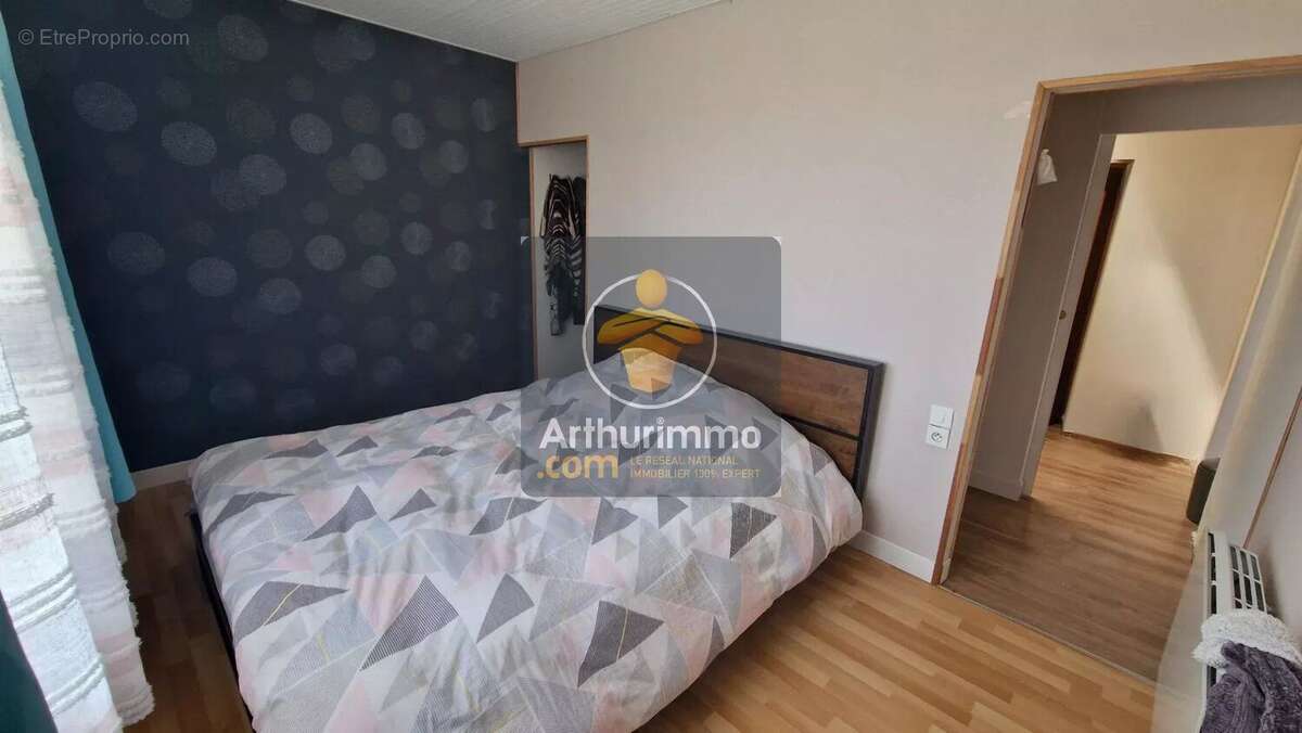 Maison à BOIS-DE-CENE