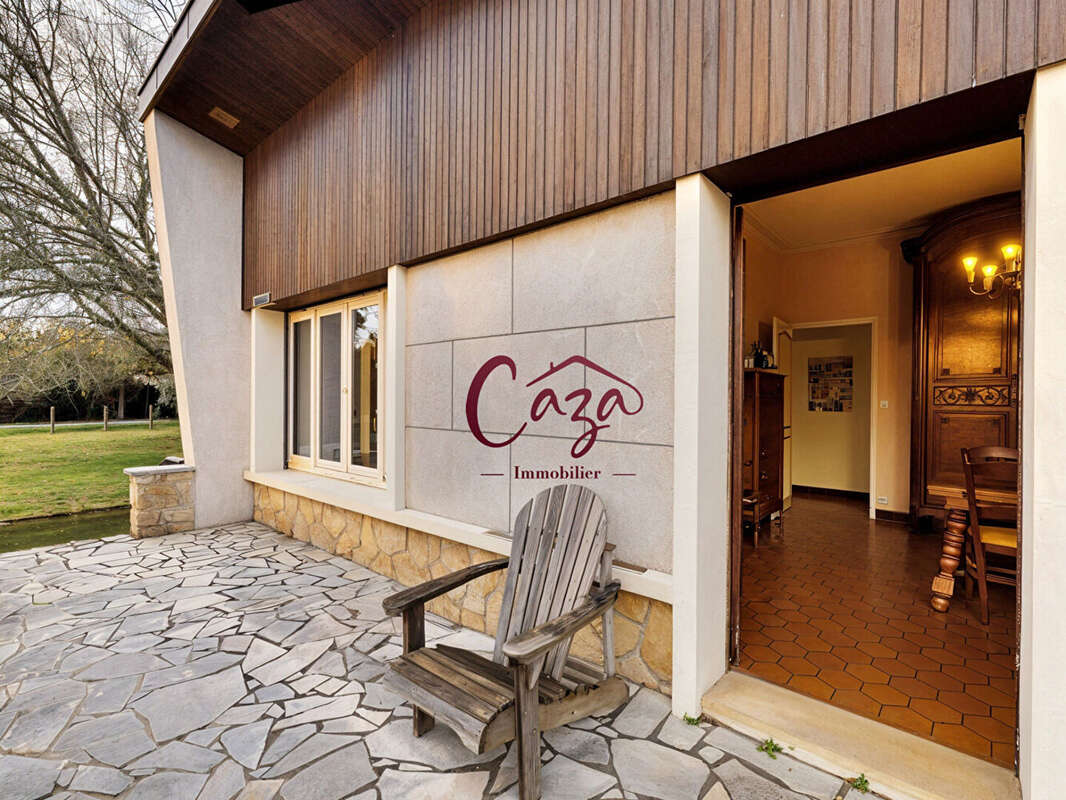 Maison à FARGUES-SAINT-HILAIRE