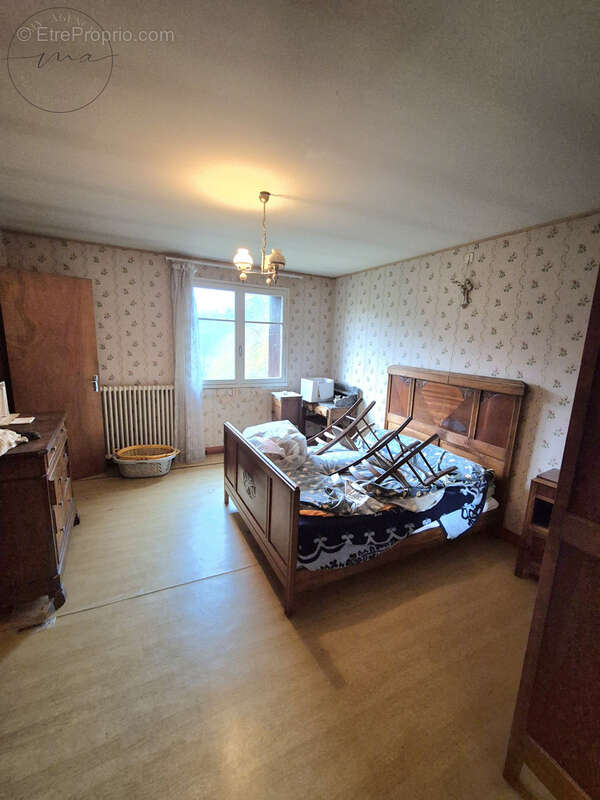 Maison à LACAUNE