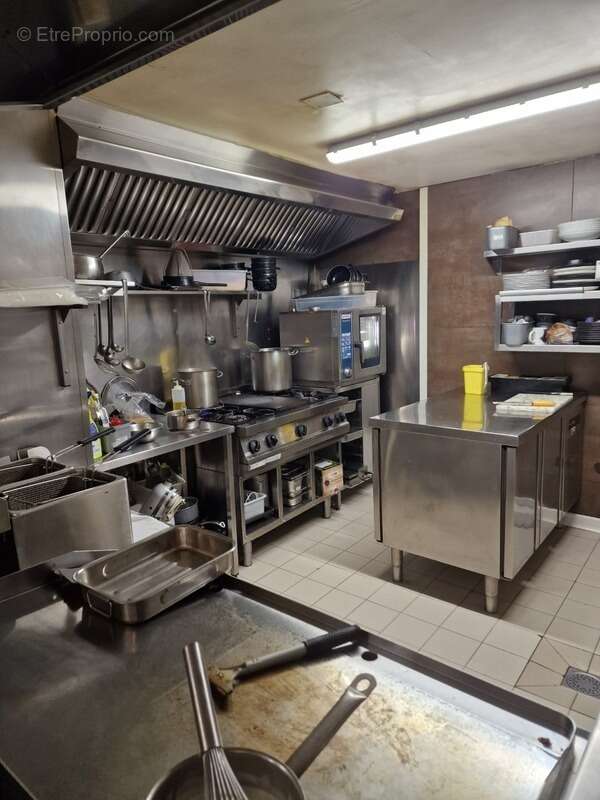 Commerce à LES SABLES-D&#039;OLONNE