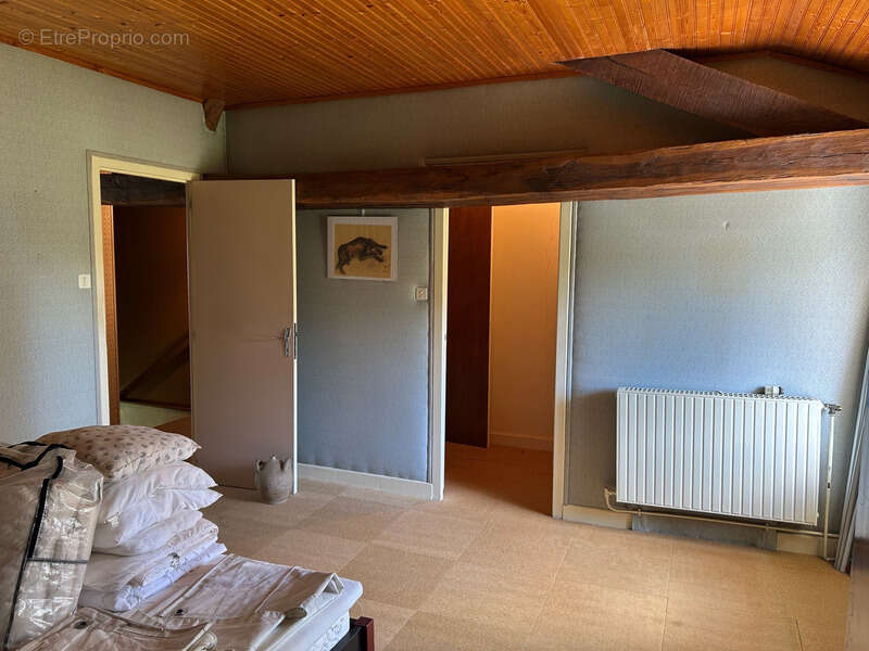 Maison à CHANTECORPS