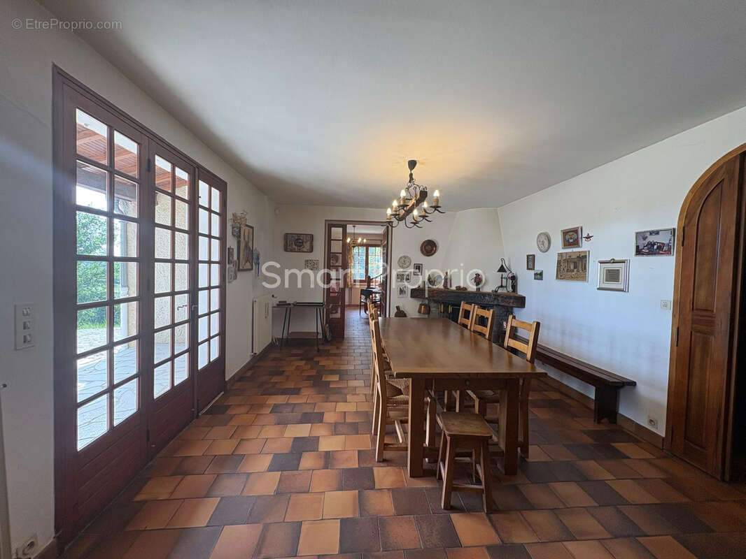 Maison à PIERREVERT