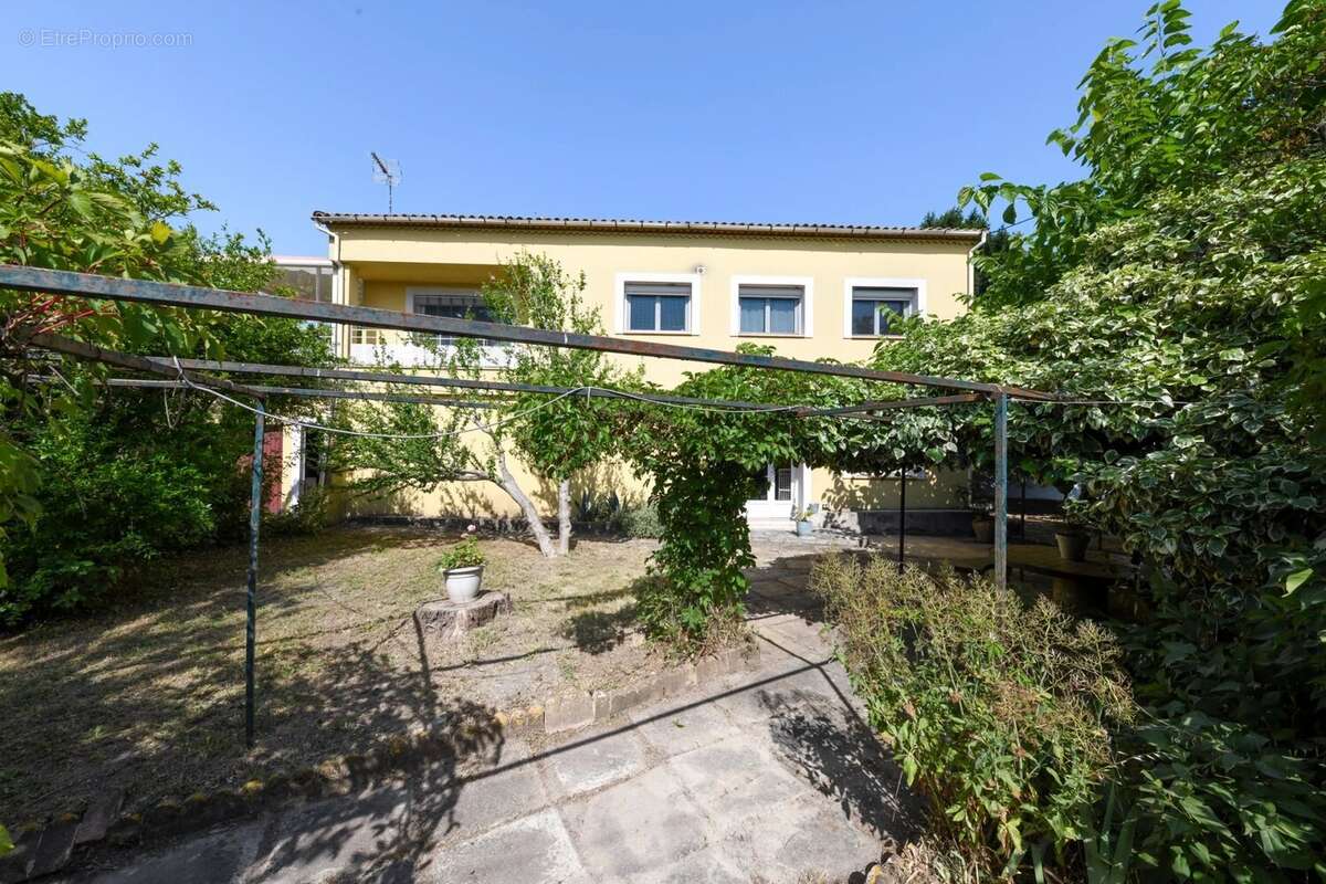 Uzès : Maison avec jardin à 600m du centre historique - photo 20