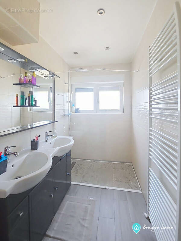 Maison 85 m² à Neuf-Mesnil  - photo 7
