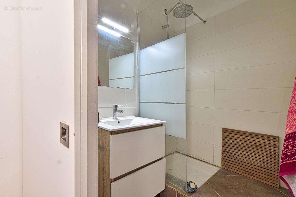 Maison de village au cœur de Lavérune  Charme, espace et multiples possibilités - photo 8
