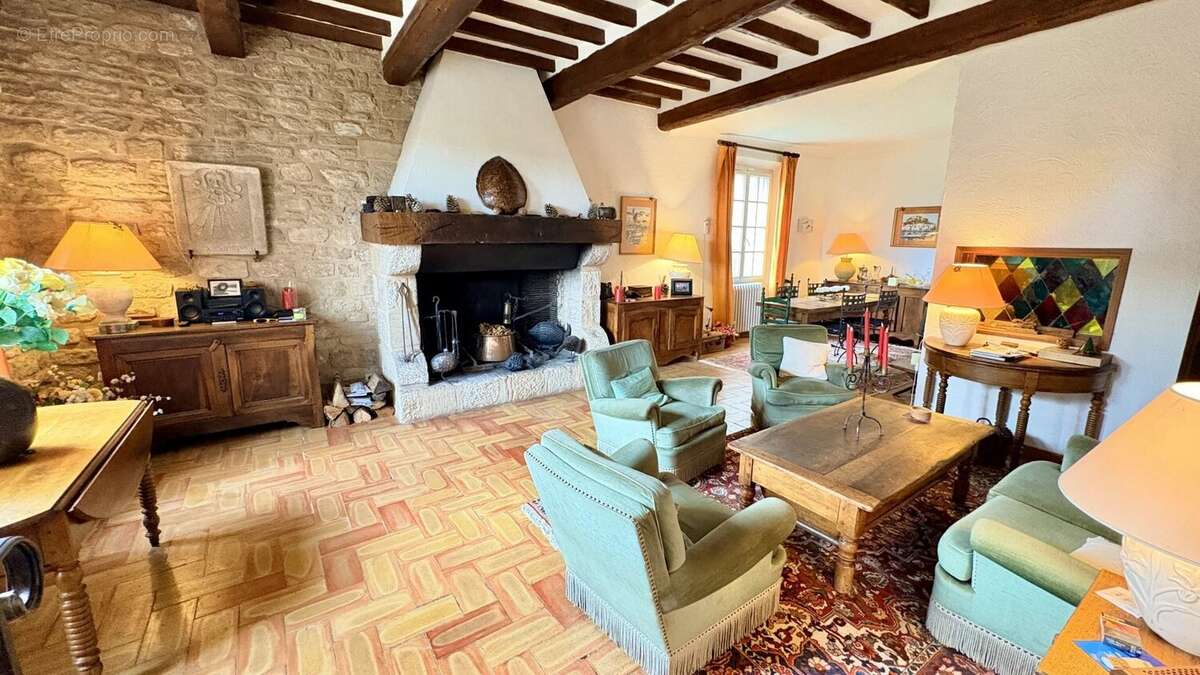 Maison à LE BARROUX