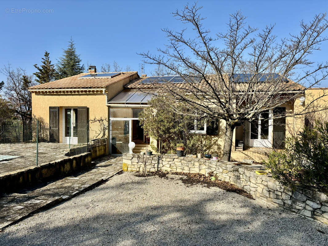 Maison à VAISON-LA-ROMAINE