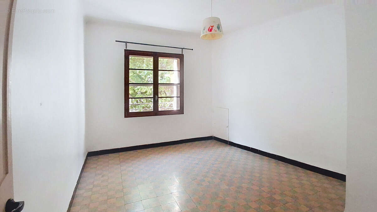 Maison Domazan 5 pièce(s) 130 m2 - photo 8