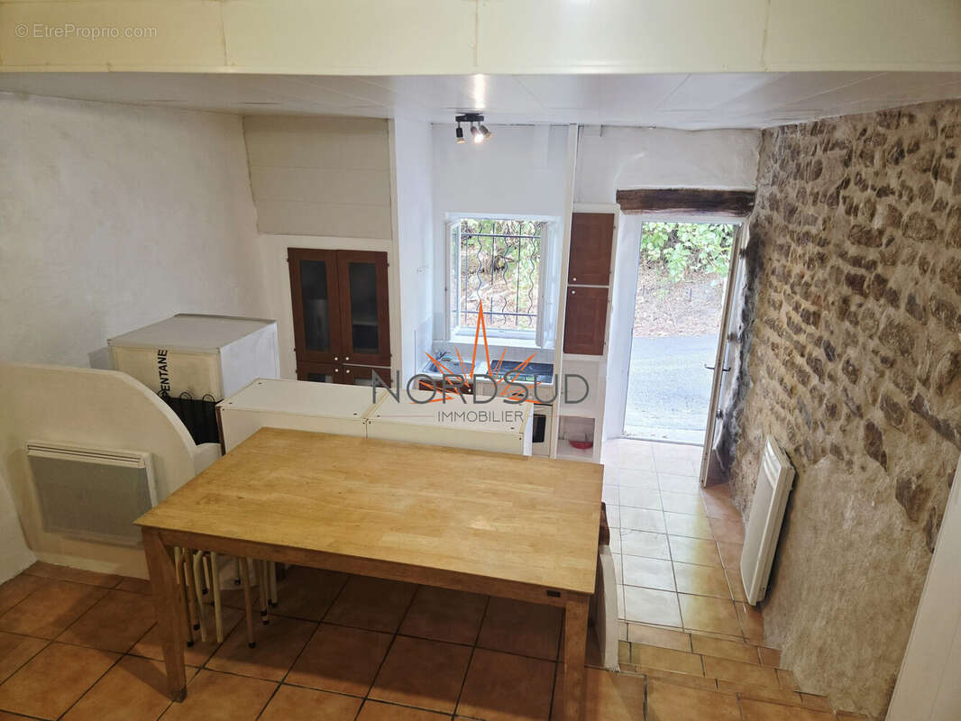 Maison 42 m² à Pourrieres  - photo 3