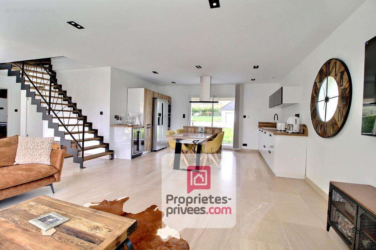 Maison à SAINT-GERMAIN-DES-PRES