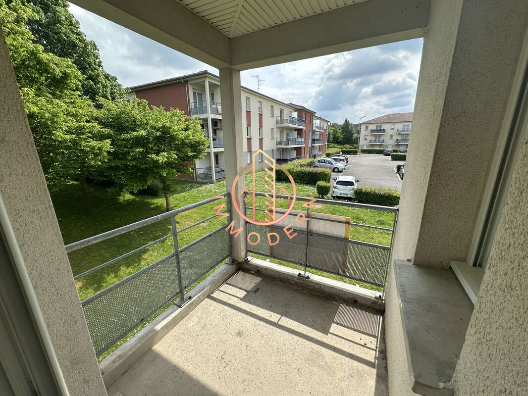 Appartement à AVION