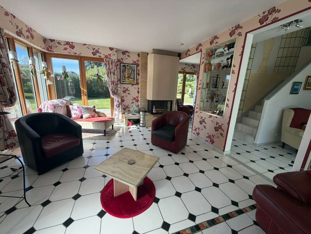 Maison 220 m² à Bois-Le-Roi  - photo 7