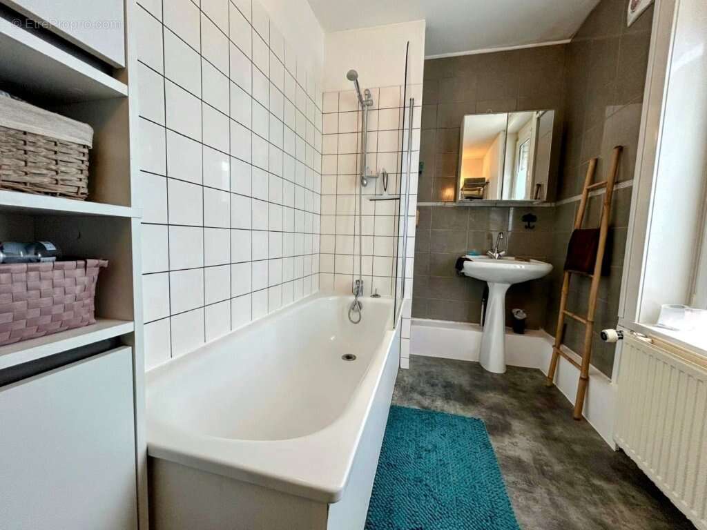 Maison à WAMBRECHIES