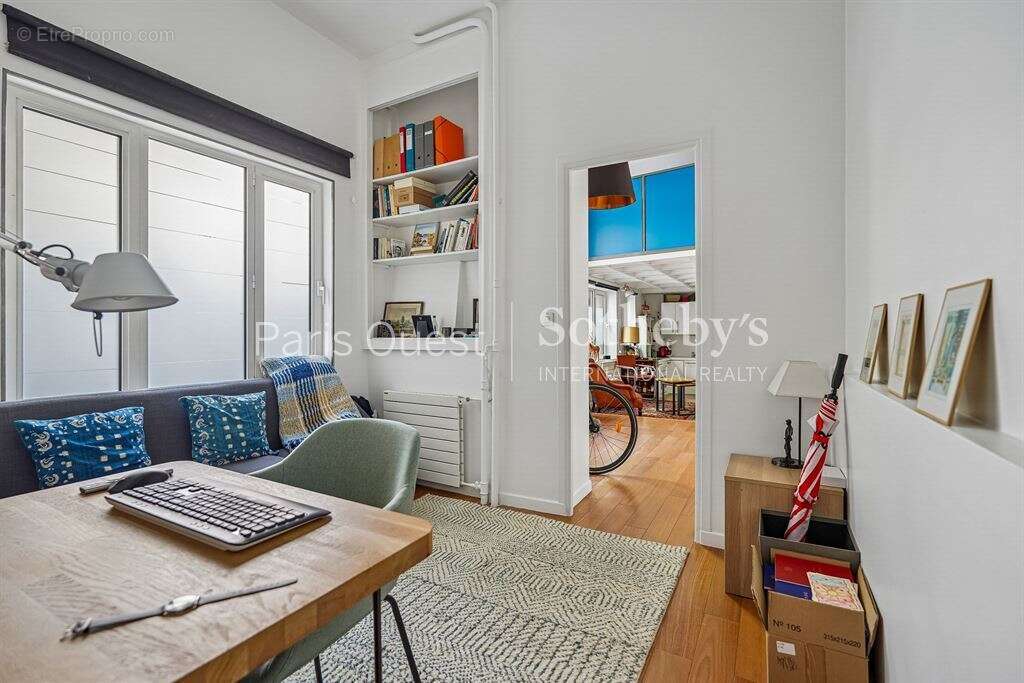 Appartement à NEUILLY-SUR-SEINE
