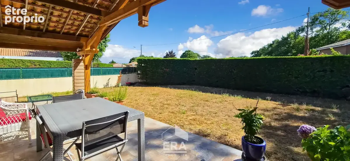 Maison à HOURTIN