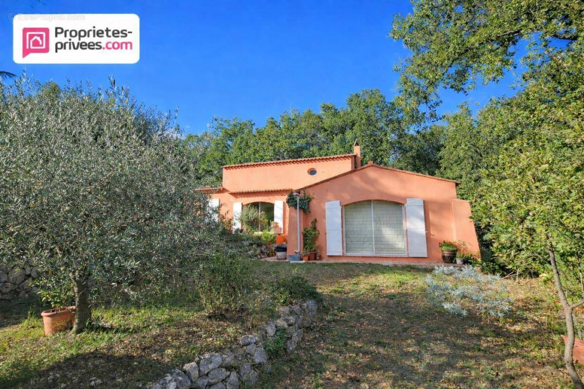 Maison à SAINT-CEZAIRE-SUR-SIAGNE