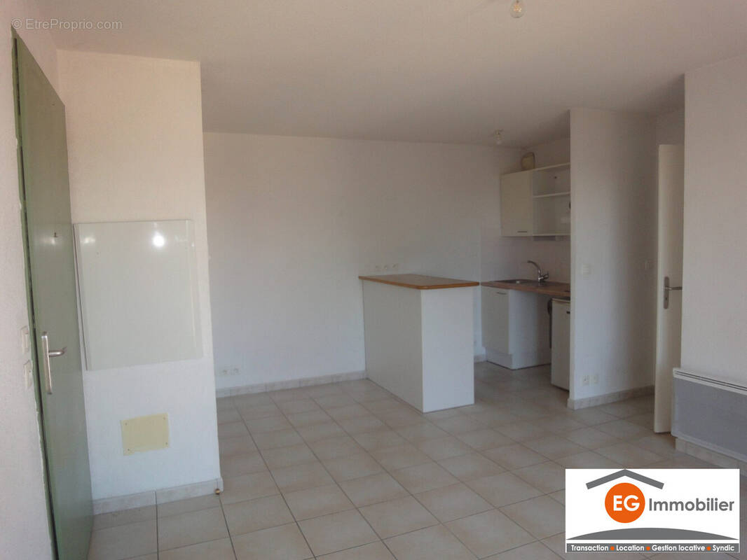 Appartement à BOURG-SAINT-ANDEOL