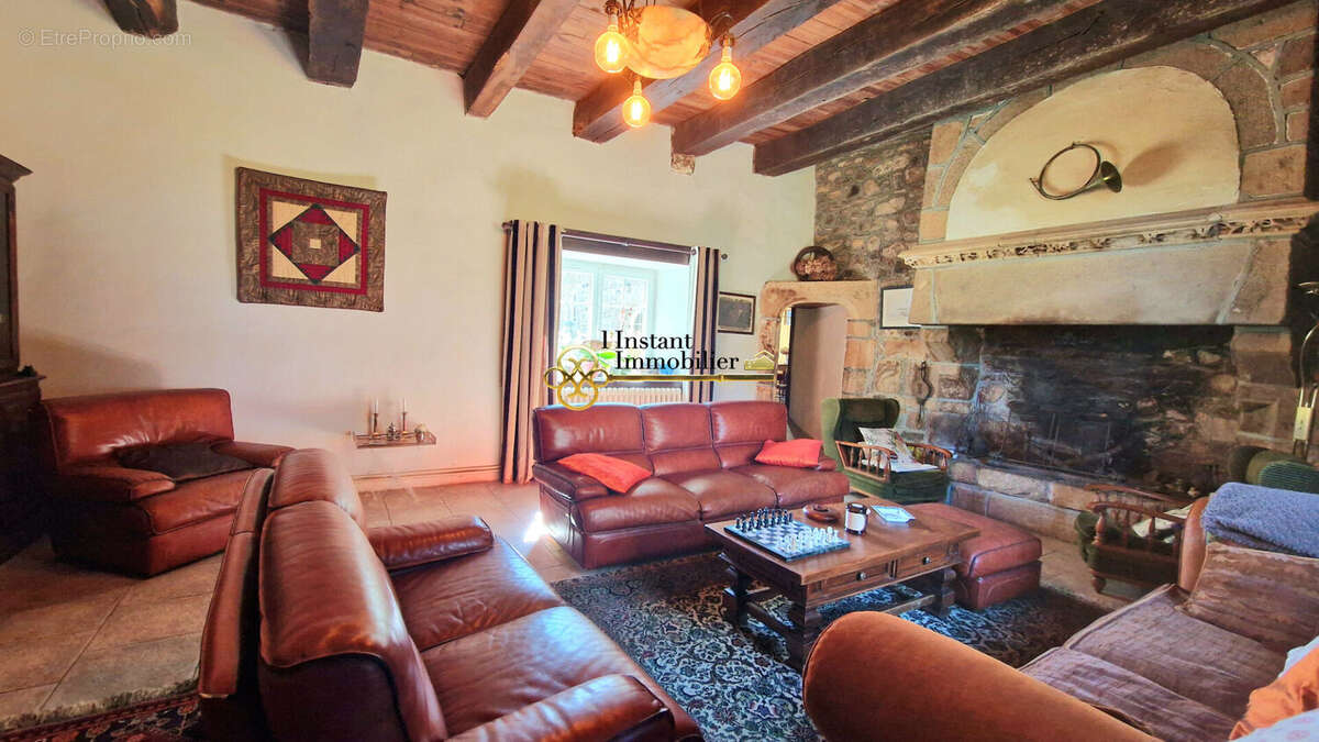 Maison à PLOUGASNOU