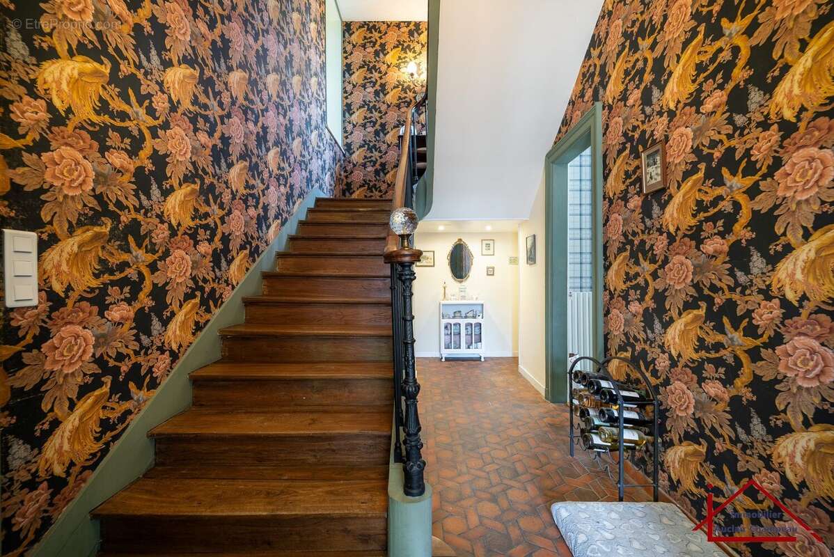 Maison à EYMOUTIERS