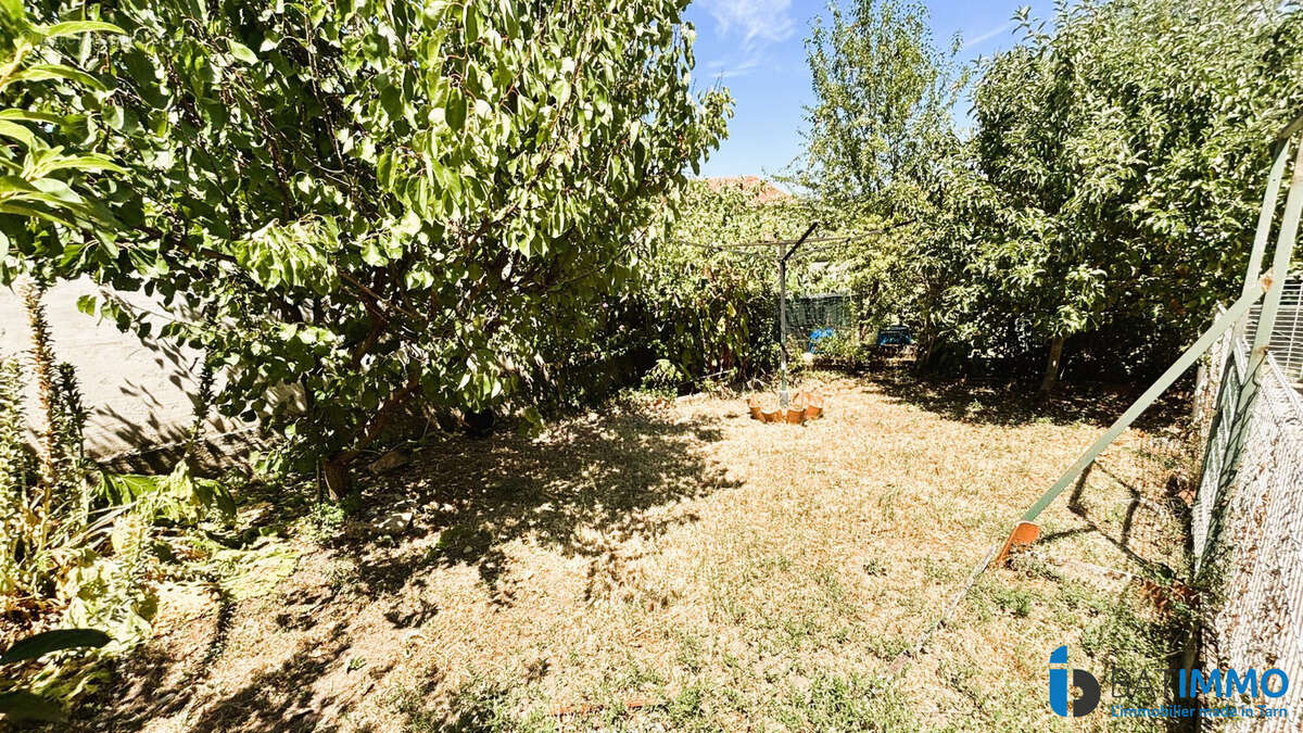 Maison 104 m² à Arthes  - photo 9