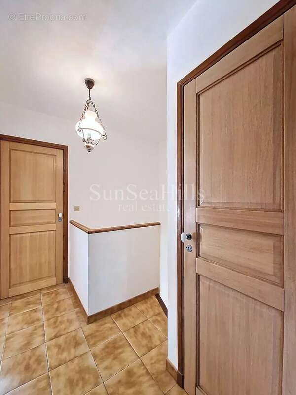 Appartement 4 pièces avec terrasses, sous-sol et parking couvert – Nice Bas Cyrnos - photo 23