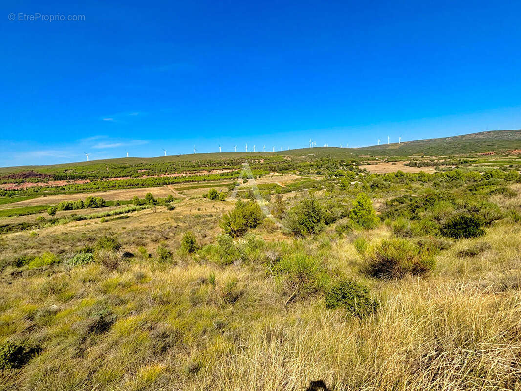 Terrain à VILLEVEYRAC