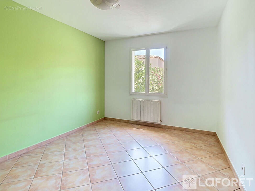 Maison type 4 de 104m², jardin . - photo 8