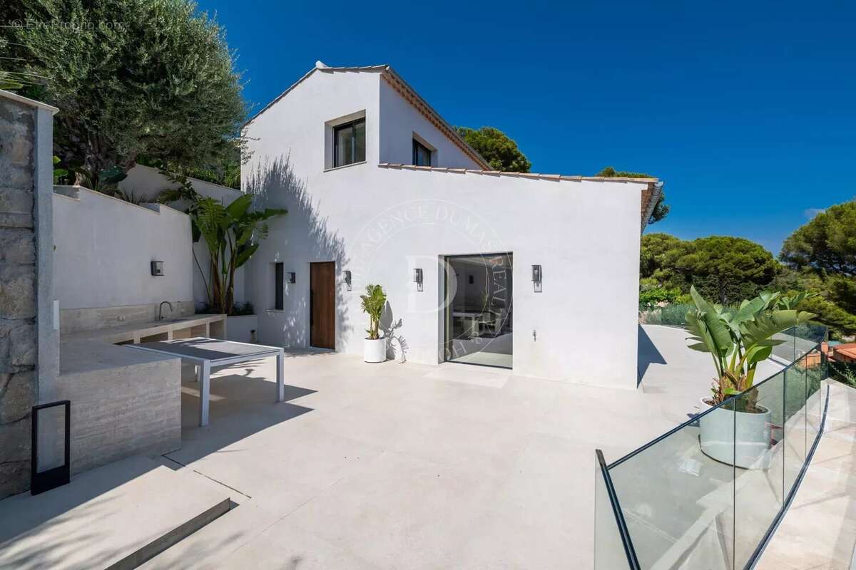 Villa contemporaine avec vue mer à quelques minutes de Monaco - photo 9