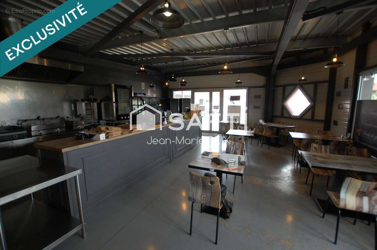 Photo 2 - Commerce à ETAULIERS