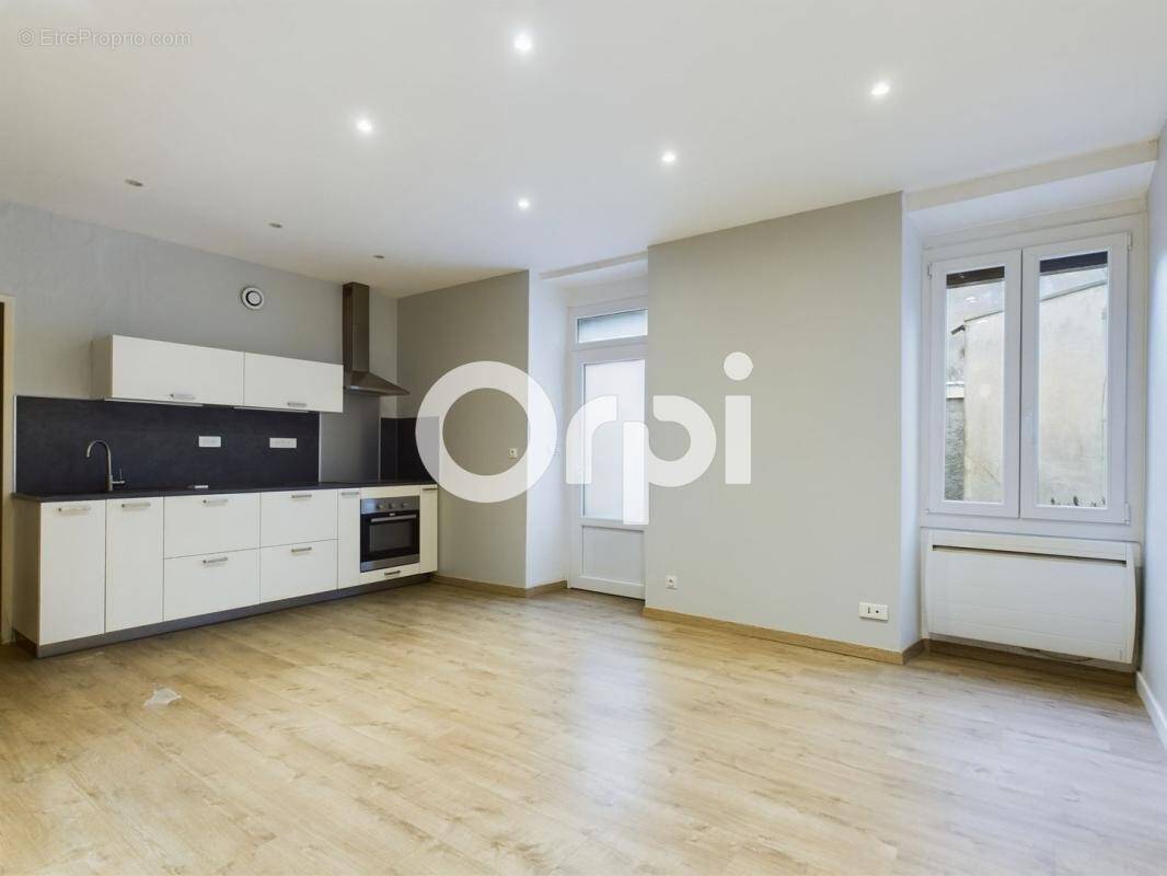 Appartement à VILLARD-BONNOT