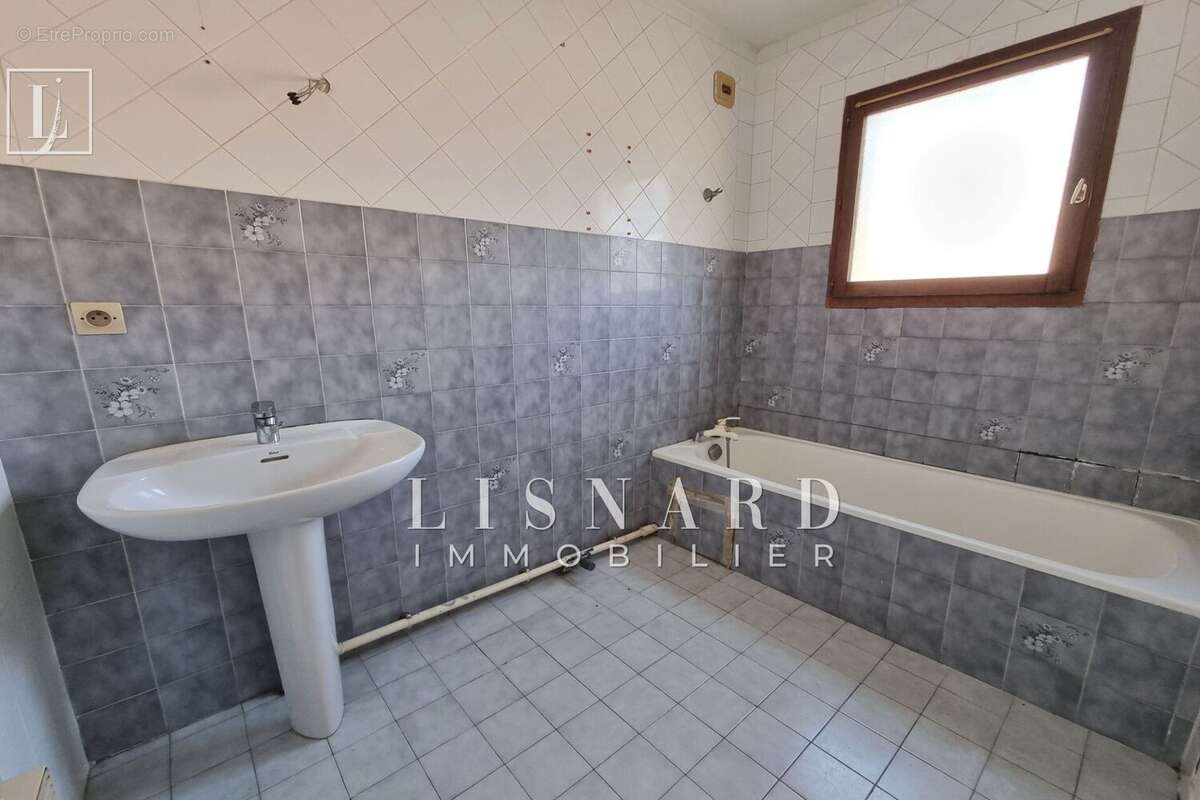 Appartement 63 m² à Frejus  - photo 4