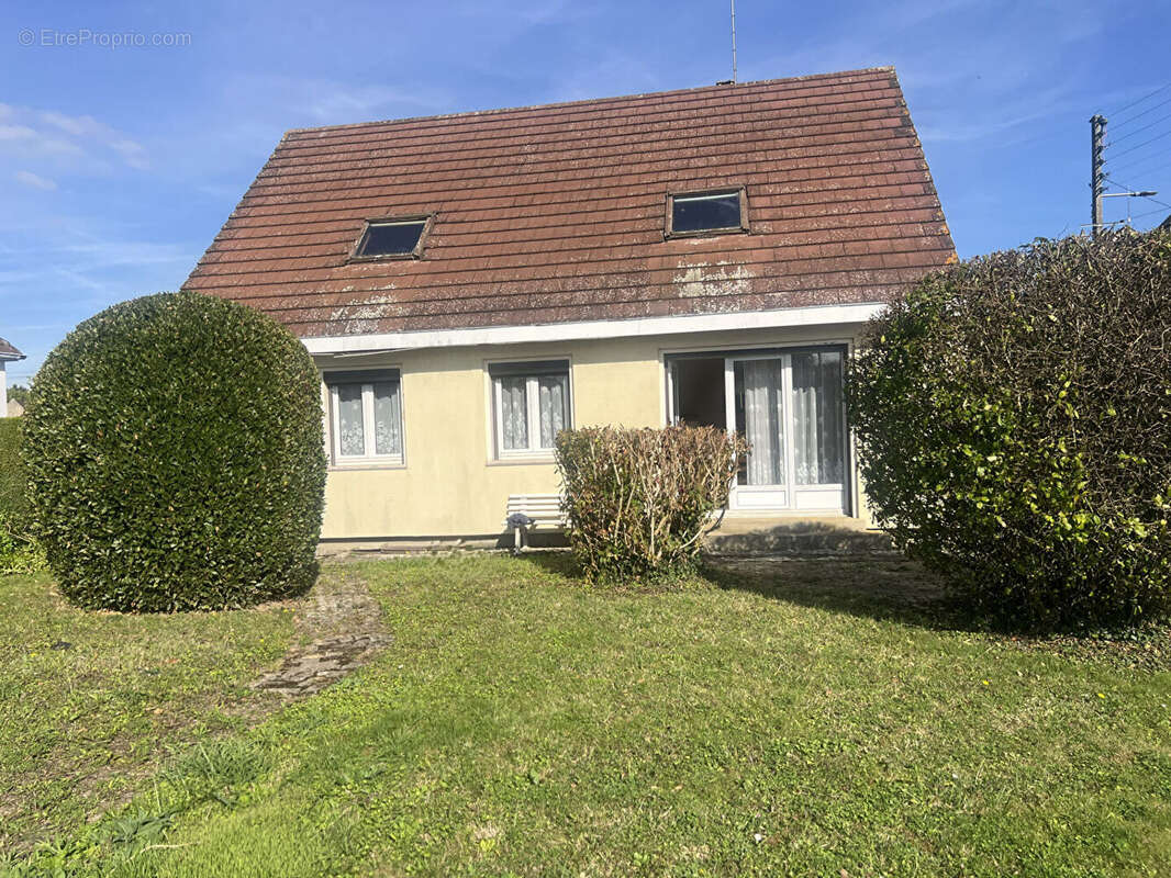 Maison à VILLERS-SOUS-SAINT-LEU