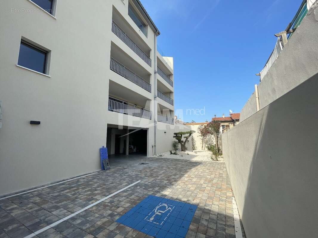 RARE Appartement Type 4 avec parking quartier Corniche Prestation haute de gamme - photo 10
