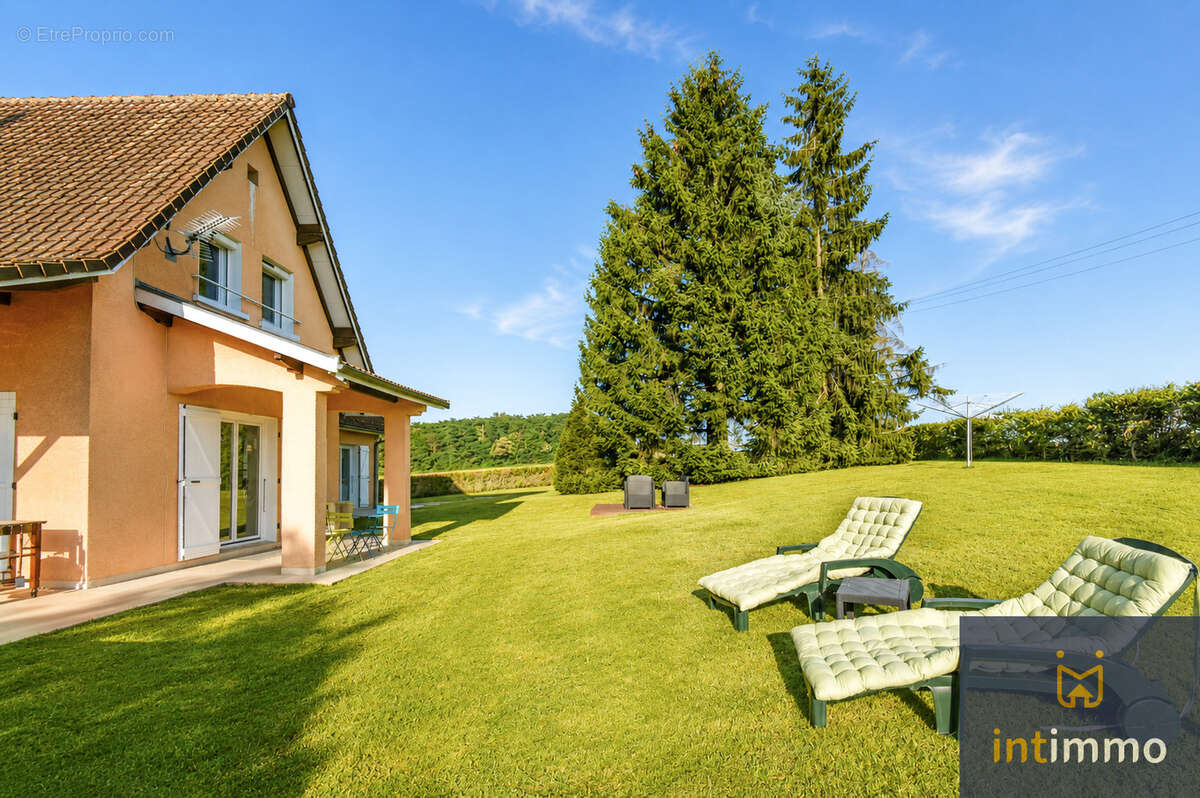 Maison à ROCHETOIRIN