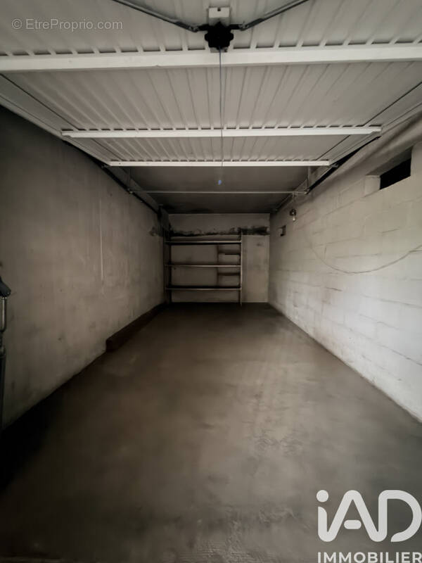 Photo 1 - Parking à PERPIGNAN